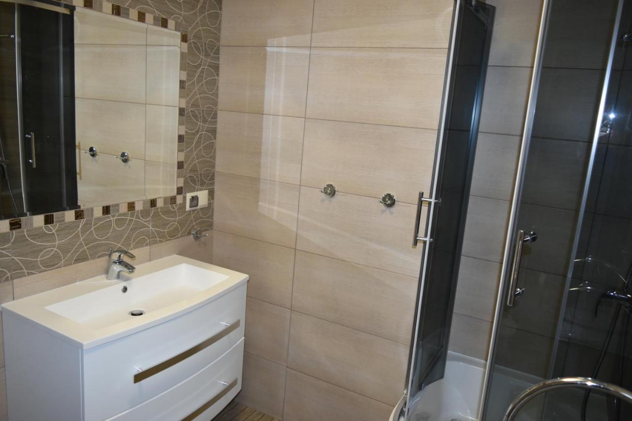 Pokoje Goscinne Katarzyna Kur Debki Ngoại thất bức ảnh