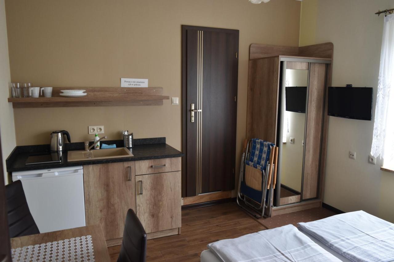 Pokoje Goscinne Katarzyna Kur Debki Ngoại thất bức ảnh